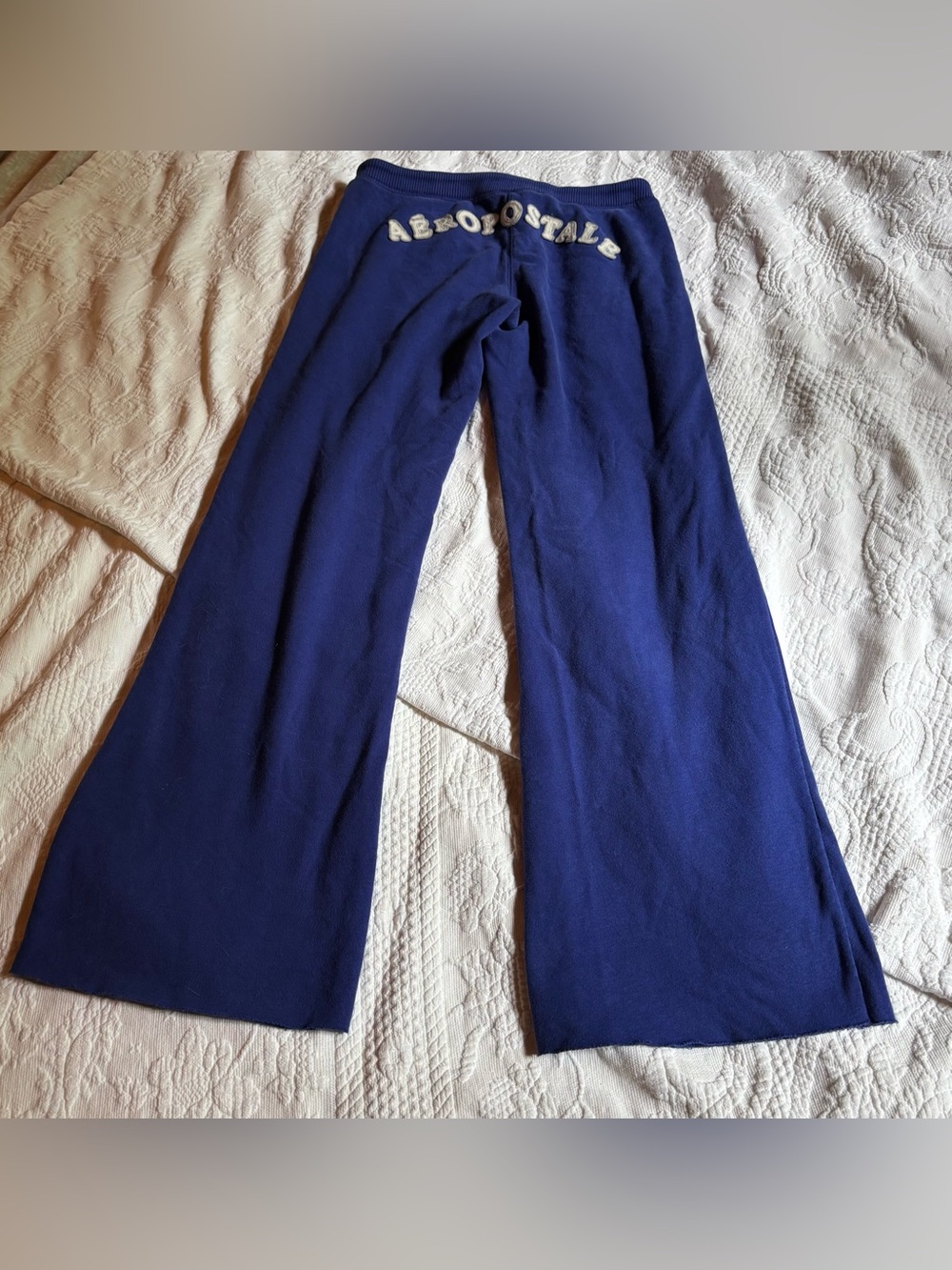VTG Y2K Aeropostale Sweatpants Blue Wide Leg Flare w/Raw Hem Sz S Butt Spellout